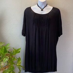 Avenue Over-sized Pin Tuck Black Tunic